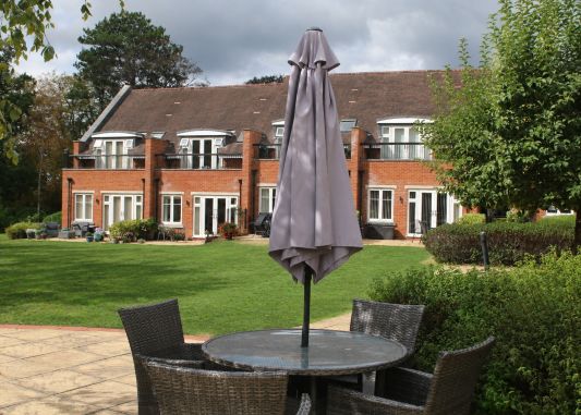 Academy House, Wokingham Cottages