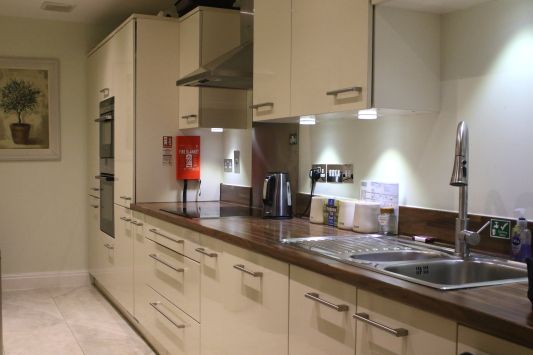 Academy House, Wokingham Lounge Kitchen